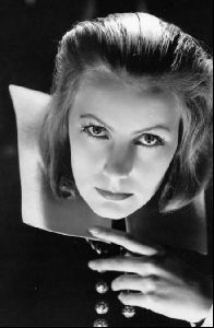 Actress greta garbo : 14