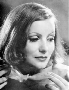 Actress greta garbo : 3