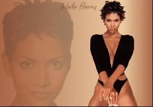 Actress halle berry : 2