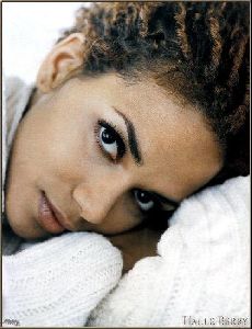 Actress halle berry : halle berry 020