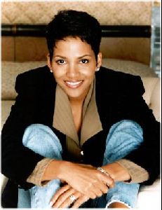 Actress halle berry : hb14