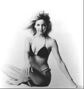 Actress heather locklear : 58