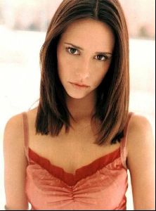 Actress jennifer love hewitt : 21