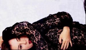 Actress jennifer tilly : 46