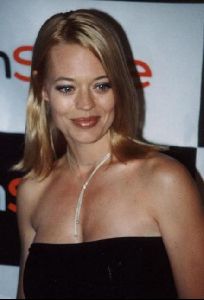 Actress jeri lynn ryan : 47