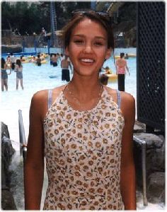 Actress jessica alba old picture in a floral summer dress