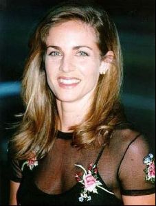 Actress jessica steen : 14