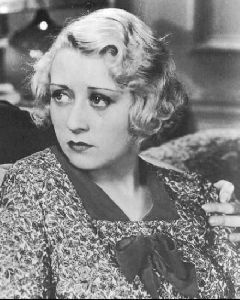 Actress joan blondell : 3