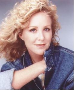 Actress joanna kerns : 4