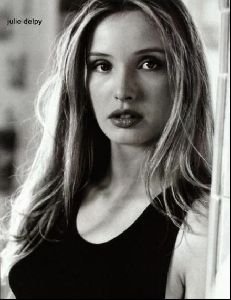 Actress julie delpy : 15