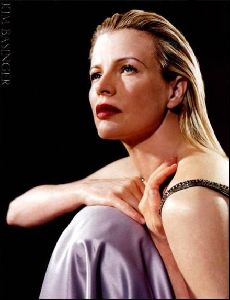 Actress kim basinger : 41