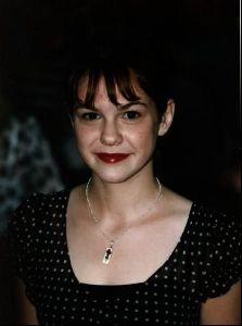 Actress larisa oleynik : 20