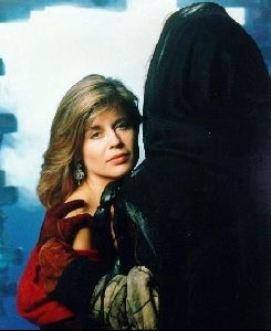 Actress linda hamilton : 19