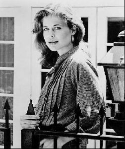 Actress linda hamilton : 32