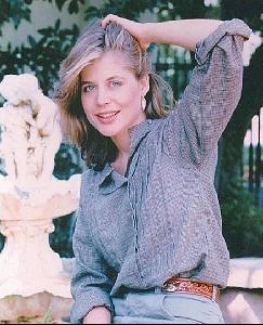 Actress linda hamilton : 44