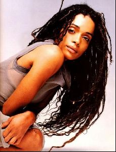 Actress lisa bonet : 1