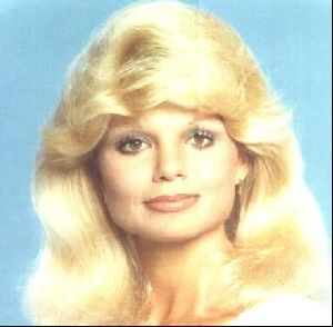 Actress loni anderson : 32