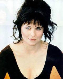 Actress lucy lawless : ll2