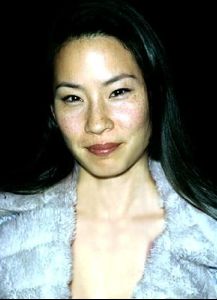 Actress lucy liu : 48