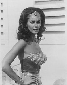 Actress lynda carter : 13