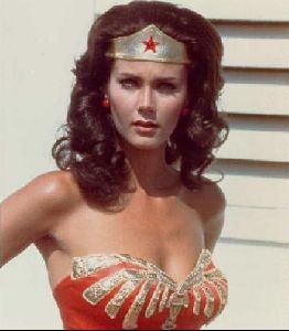 Actress lynda carter : 6