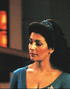 Actress marina sirtis : 5