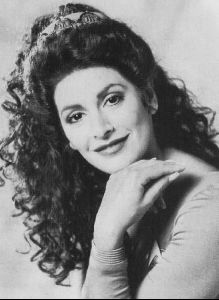 Actress marina sirtis : 7