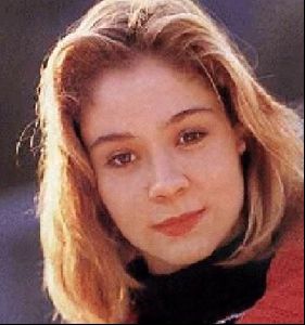 Actress megan follows : 9