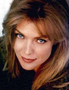 Actress michelle pfeiffer : mp24