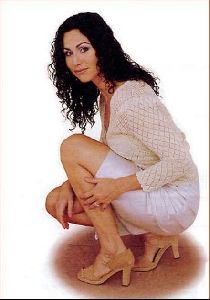 Actress minnie driver : 46