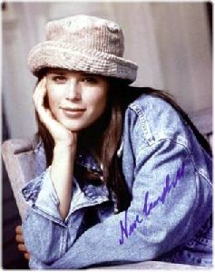 Actress neve campbell : nc2