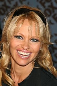 Actress pamela anderson : pal115