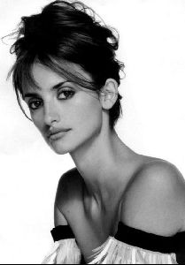 Actress penelope cruz : 77