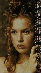 Actress renee zellweger : 23