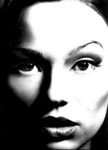 Actress samantha mathis : 35