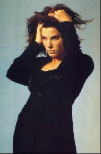 Actress sandra bullock : 76