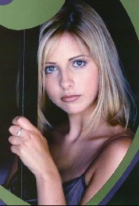 Actress sarah michelle gellar : 61