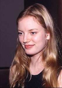 Actress sarah polley : 17