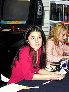 Actress shiri appleby : sa6