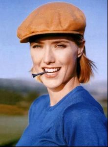 Actress tea leoni : 24