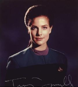 Actress terry farrell : 20