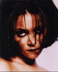 Actress thandie newton : 6