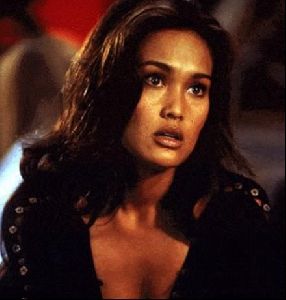 Actress tia carrere : 5