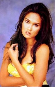 Actress tia carrere : 51