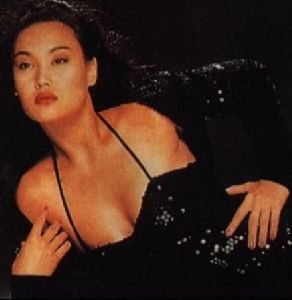 Actress tia carrere : 54