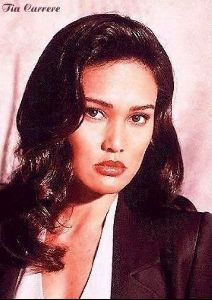 Actress tia carrere : 58