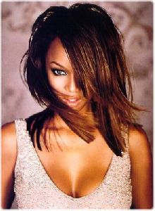 Actress tyra banks : tb2