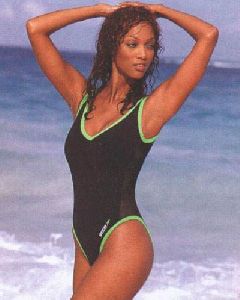 Actress tyra banks : tyra banks 55