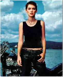 Actress winona ryder : wr22