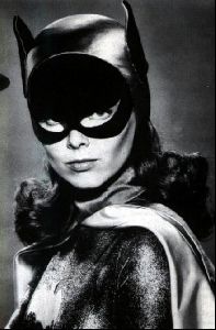 Actress yvonne craig : 7